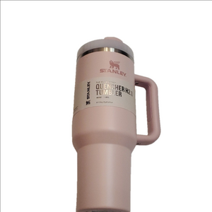 New in box Stanley Quencher Flowstate Tumbler 1.18L / 40oz